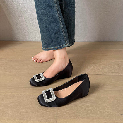 TAOMENGSI Women's Elegant Suede Commuter Flats product photo