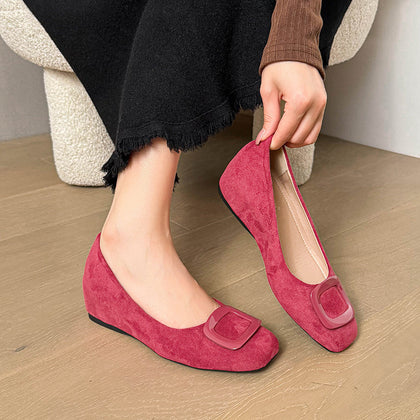 TAOMENGSI Women's Round-Toe Buckle Suede Flats profile view