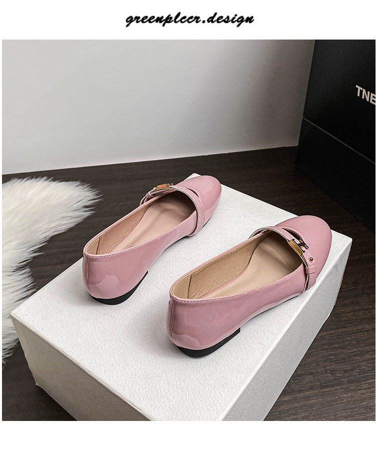 Damen-Pendler-Ballerinas mit runder Spitze und Lackriemen Detailbild 7