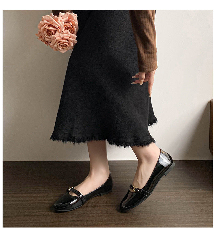 Damen-Pendler-Ballerinas mit runder Spitze und Lackriemen Detailbild 11