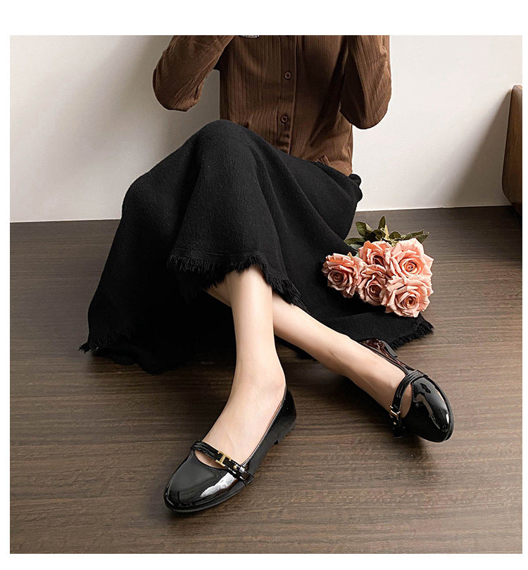 Damen-Pendler-Ballerinas mit runder Spitze und Lackriemen Detailbild 13