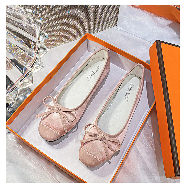 Women's Square-Toe Bow Chunky Heel Pumps detail image 5